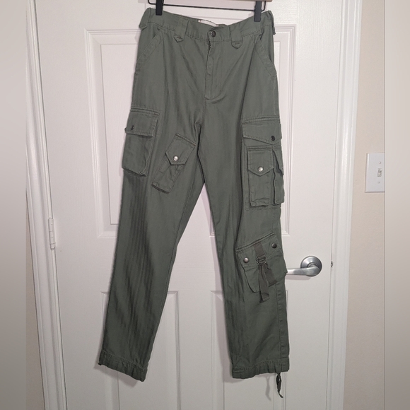 BDG Olive Green Cargo Pants Size 28 Utility Pockets - Picture 1 of 8